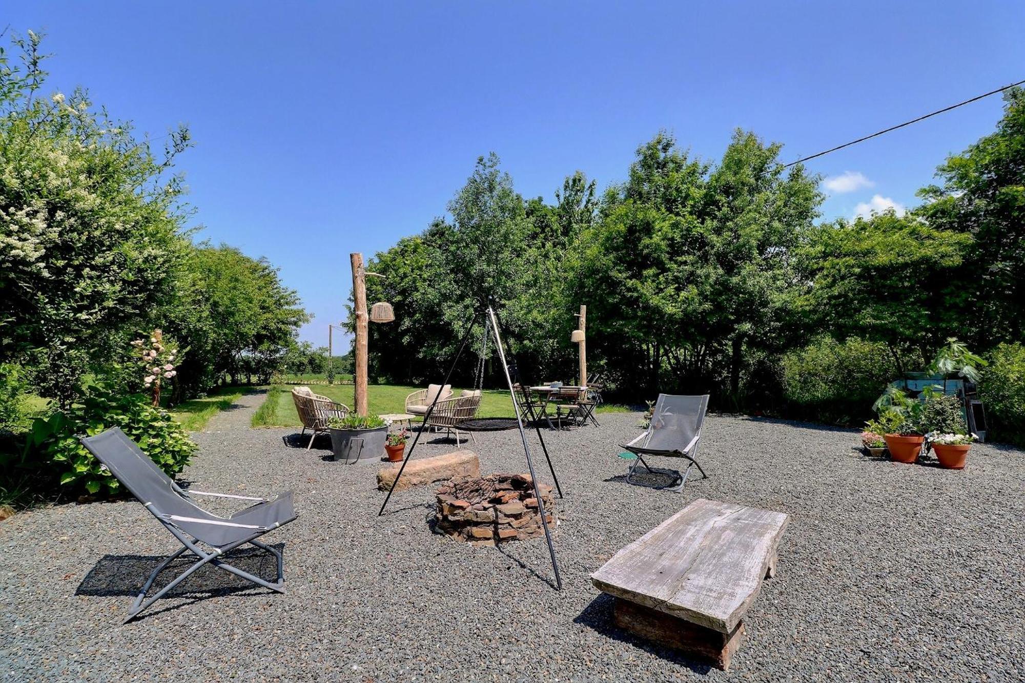 Agritourisme Abae Bed & Breakfast Sougéal Exterior foto